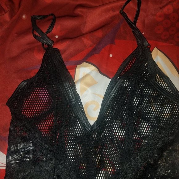 Fashion Nova Love is a Game Lace Teddy size S/M - Picture 4 of 5